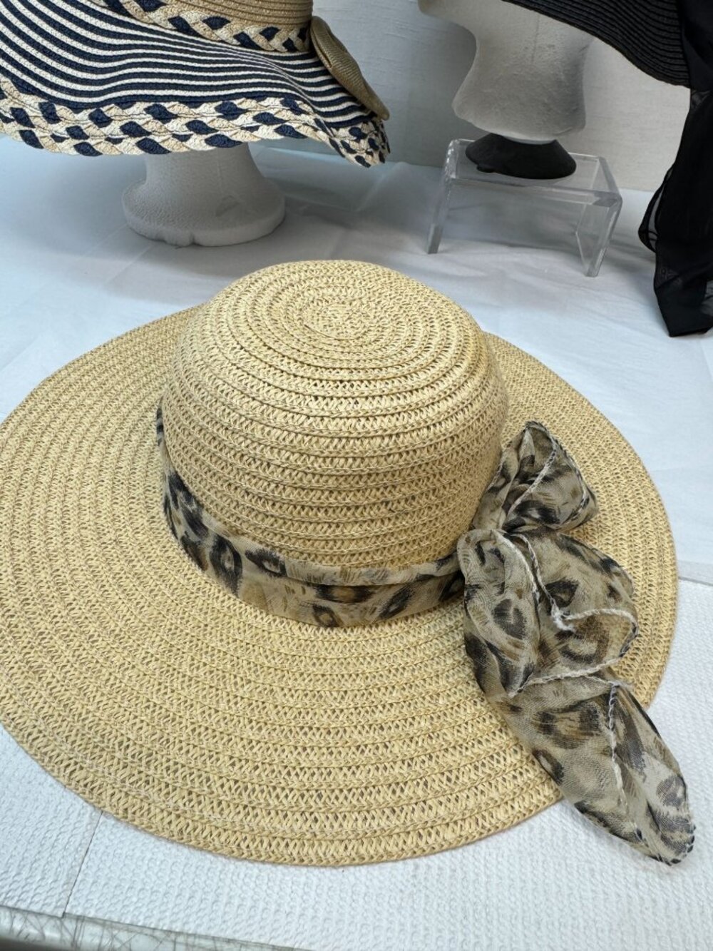 6 Womans Summer Straw Fashion Hats- Wide Brims- - Picture 9 of 16